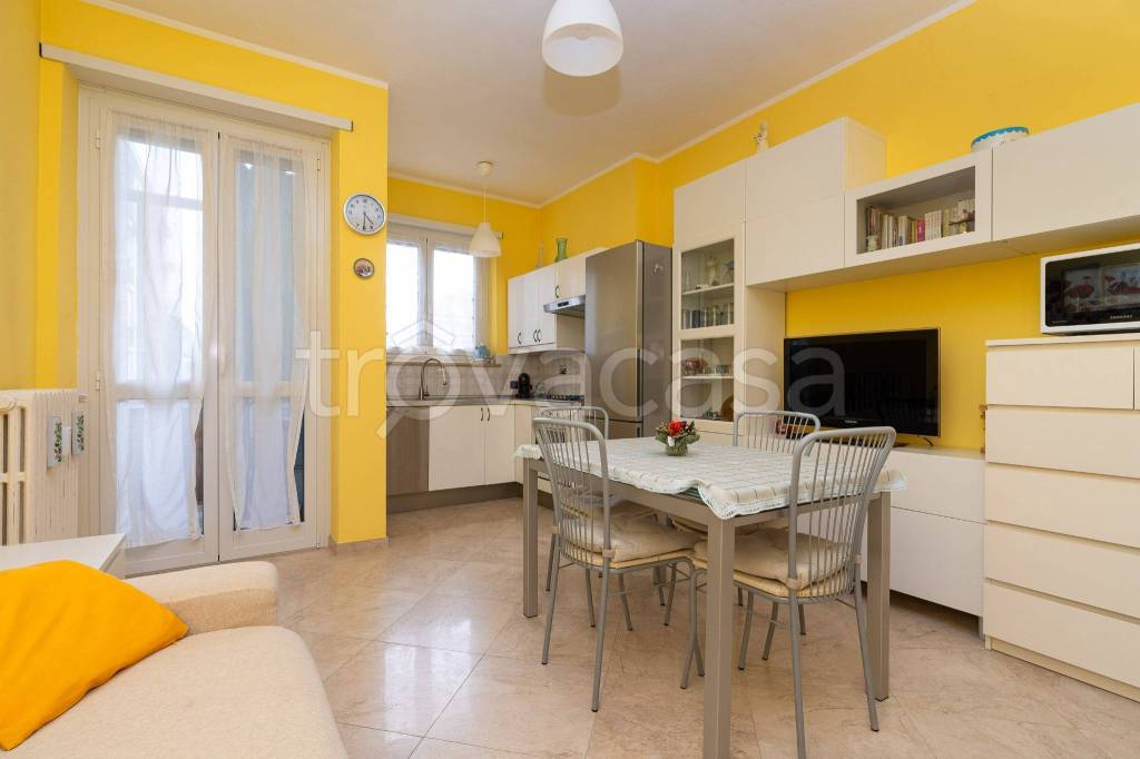 appartamento in vendita a Grugliasco in zona Lesna