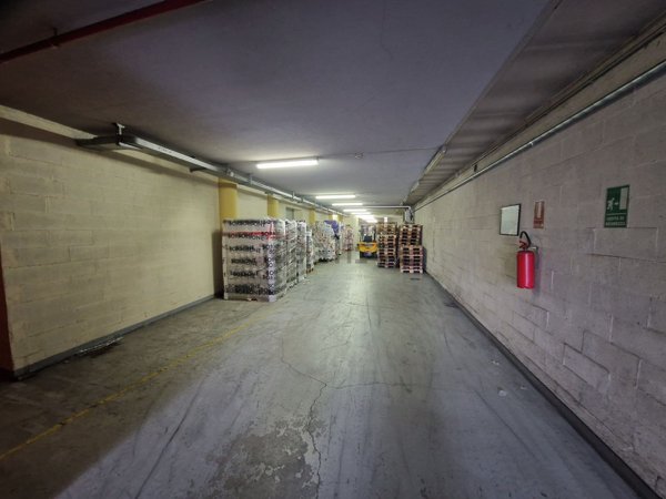 locale di sgombero in vendita a Grugliasco