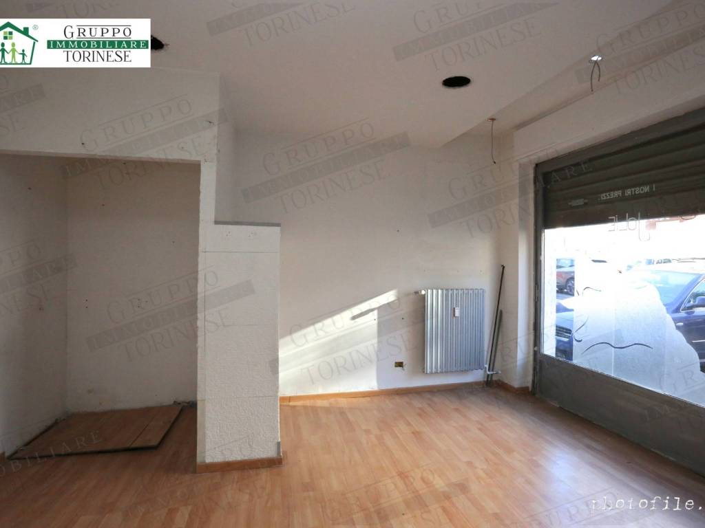 negozio in vendita a Grugliasco in zona Fabbrichetta