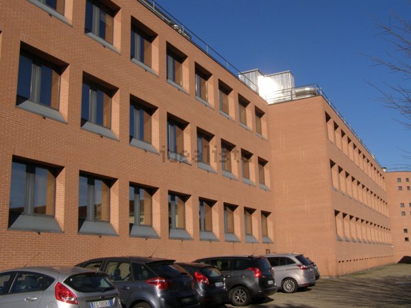 locale di sgombero in vendita a Grugliasco