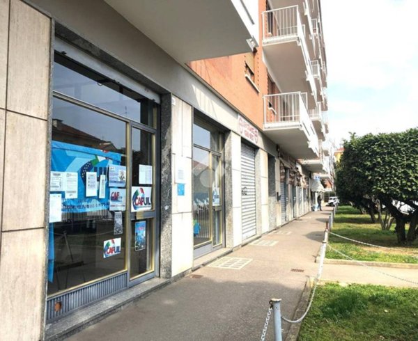 negozio in vendita a Grugliasco