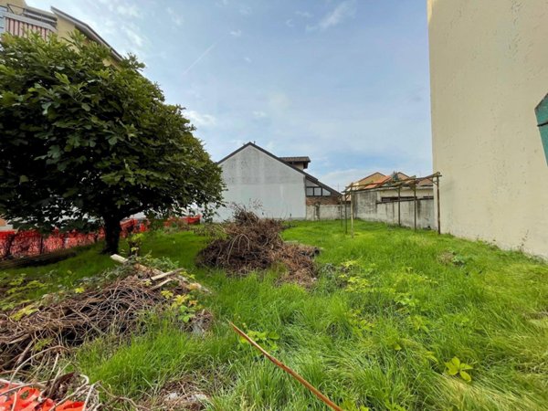 casa indipendente in vendita a Grugliasco