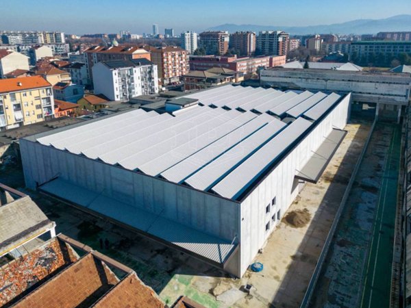 locale commerciale in vendita a Grugliasco in zona Lesna