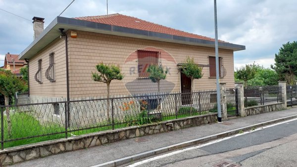 casa indipendente in vendita a Grugliasco