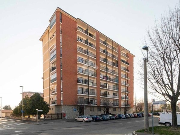 locale di sgombero in vendita a Grugliasco