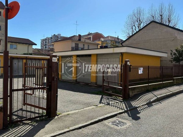 negozio in vendita a Grugliasco