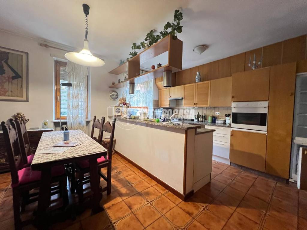 appartamento in vendita a Grugliasco in zona San Sebastiano