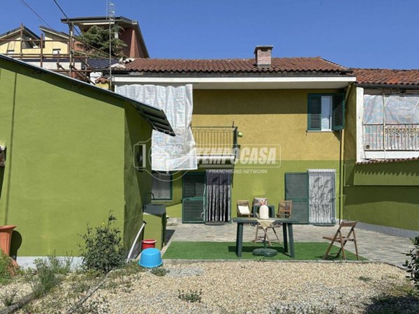 casa indipendente in vendita a Grugliasco