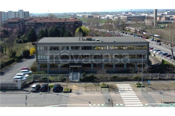 negozio in vendita a Grugliasco