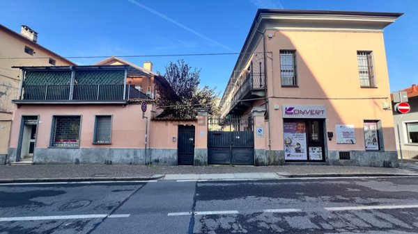 casa indipendente in vendita a Grugliasco