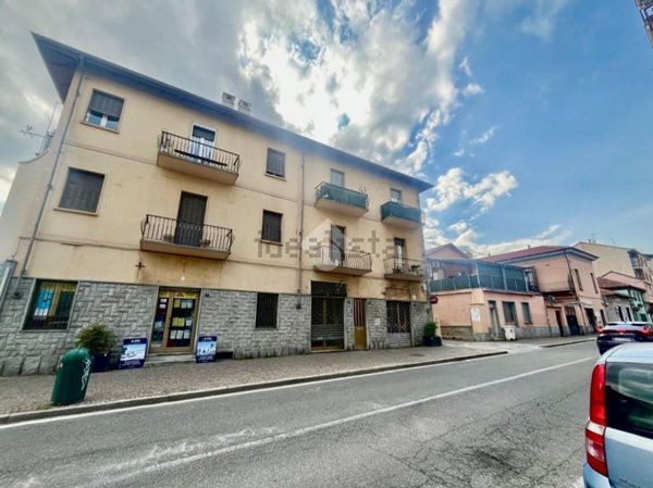 locale commerciale in vendita a Grugliasco
