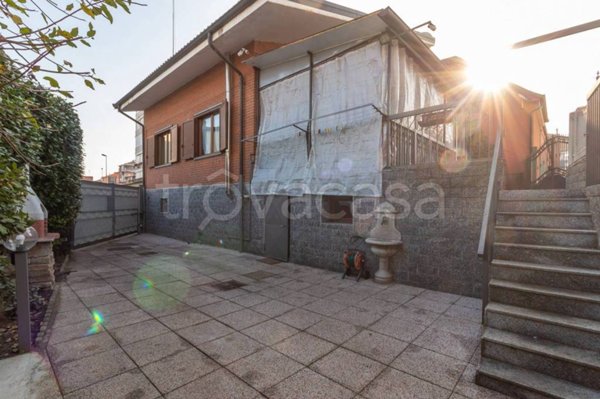 casa indipendente in vendita a Grugliasco