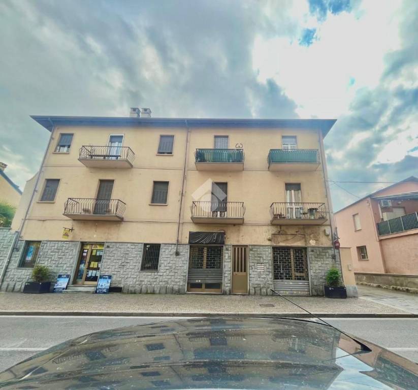 negozio in vendita a Grugliasco