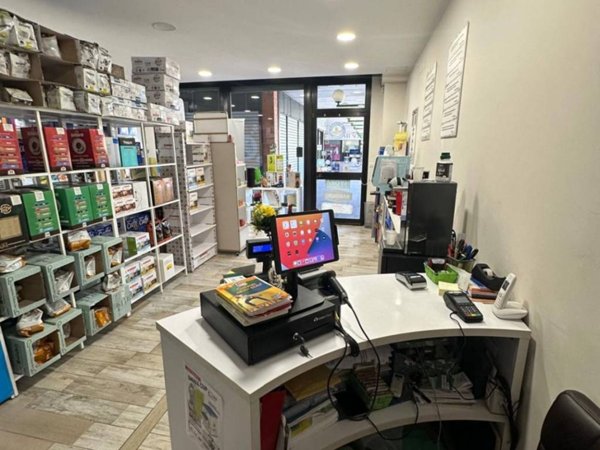 negozio in vendita a Grugliasco