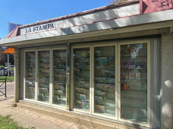 locale commerciale in vendita a Grugliasco