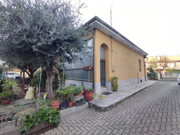 casa indipendente in vendita a Grugliasco