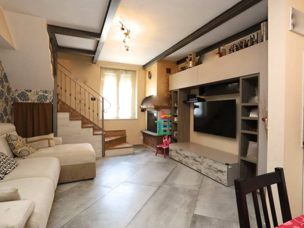 casa indipendente in vendita a Grugliasco