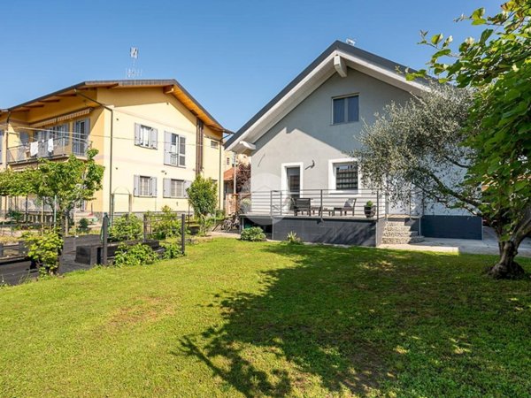 casa indipendente in vendita a Grugliasco