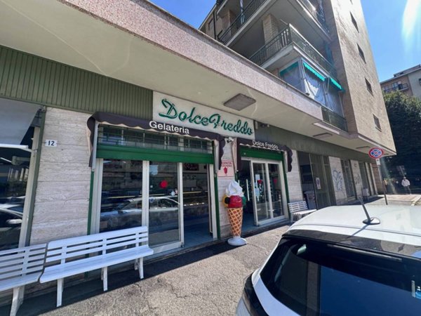 negozio in vendita a Grugliasco