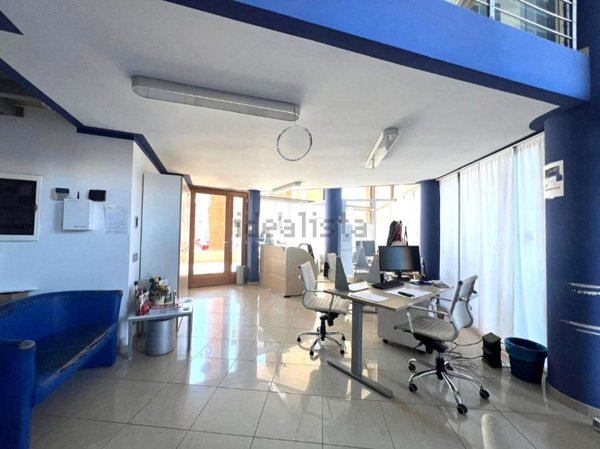 locale commerciale in vendita a Grugliasco