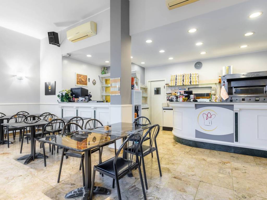 negozio in vendita a Grugliasco