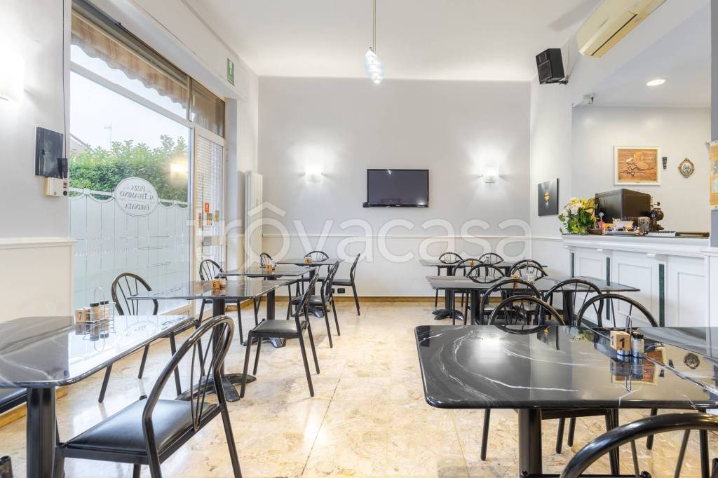 negozio in vendita a Grugliasco