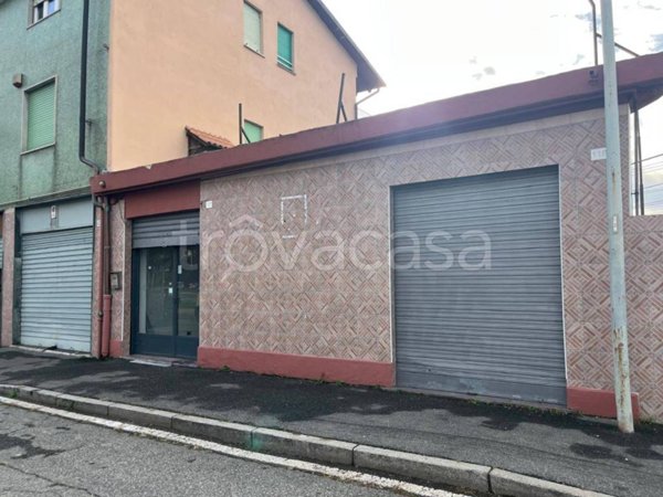 locale commerciale in vendita a Grugliasco in zona Lesna