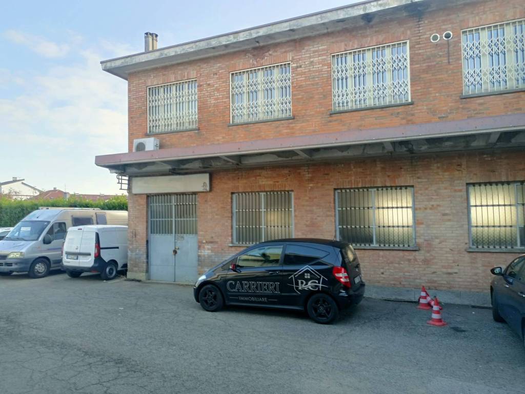 negozio in vendita a Grugliasco