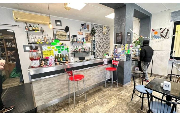 negozio in vendita a Grugliasco