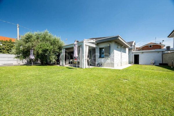 casa indipendente in vendita a Grugliasco