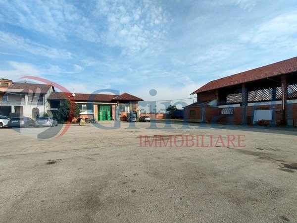 casale in vendita a Grugliasco