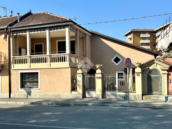 casa indipendente in vendita a Grugliasco in zona Gerbido