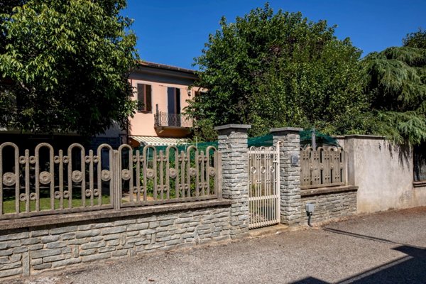 casa indipendente in vendita a Grugliasco
