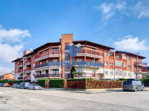 appartamento in vendita a Grugliasco in zona Lesna