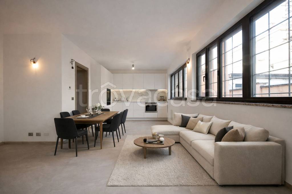 casa indipendente in vendita a Grugliasco in zona Lesna