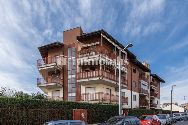 appartamento in vendita a Grugliasco in zona Lesna