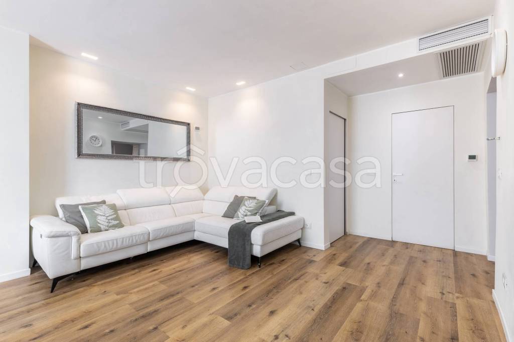 casa indipendente in vendita a Grugliasco