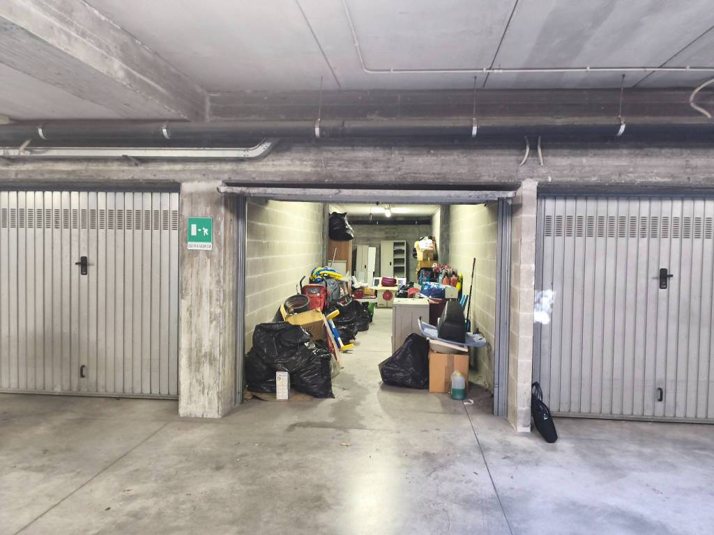 locale di sgombero in vendita a Grugliasco