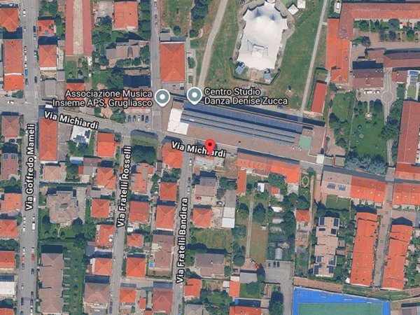 casa indipendente in vendita a Grugliasco