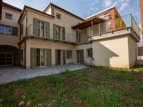 casa indipendente in vendita a Grugliasco