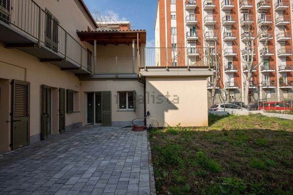 casa indipendente in vendita a Grugliasco in zona San Giacomo
