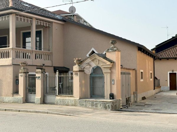 casa indipendente in vendita a Grugliasco in zona Gerbido