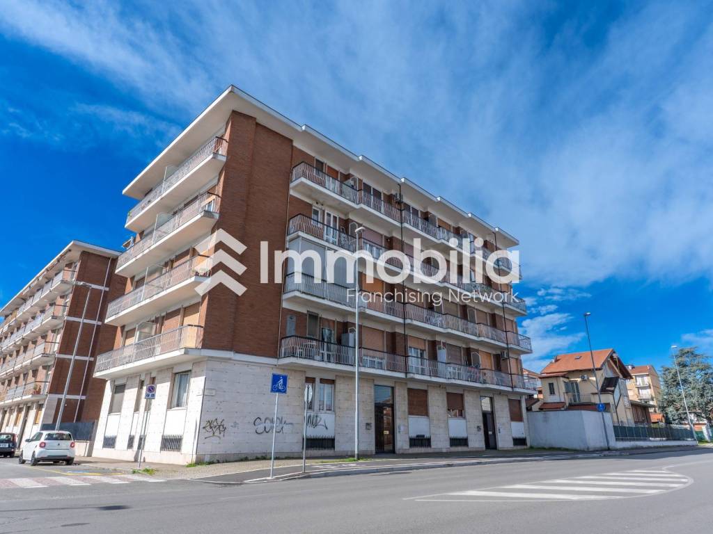 appartamento in vendita a Grugliasco in zona Lesna