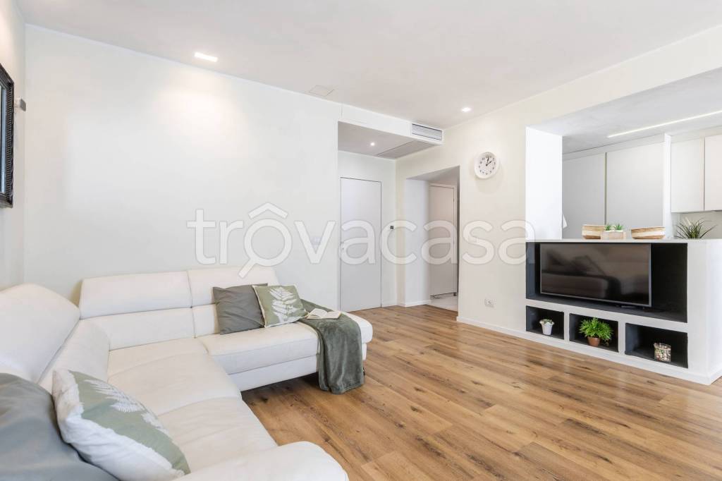 casa indipendente in vendita a Grugliasco