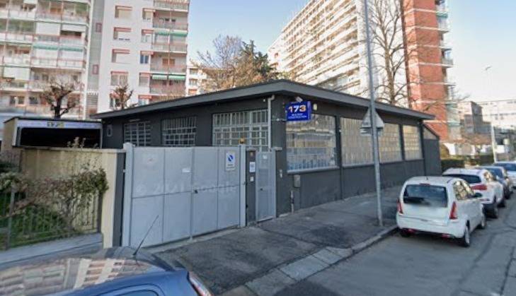 locale commerciale in vendita a Grugliasco