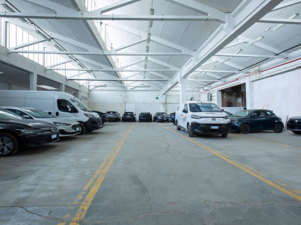 locale commerciale in vendita a Grugliasco