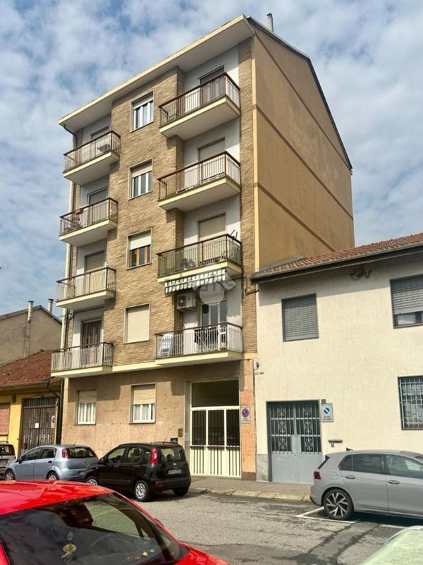 appartamento in vendita a Grugliasco in zona Lesna