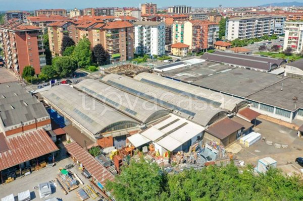 locale commerciale in vendita a Grugliasco