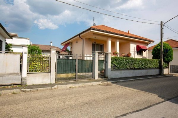 casa indipendente in vendita a Grugliasco