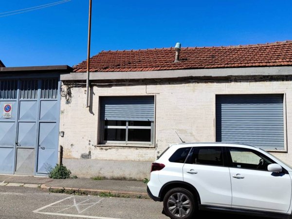 locale commerciale in vendita a Grugliasco